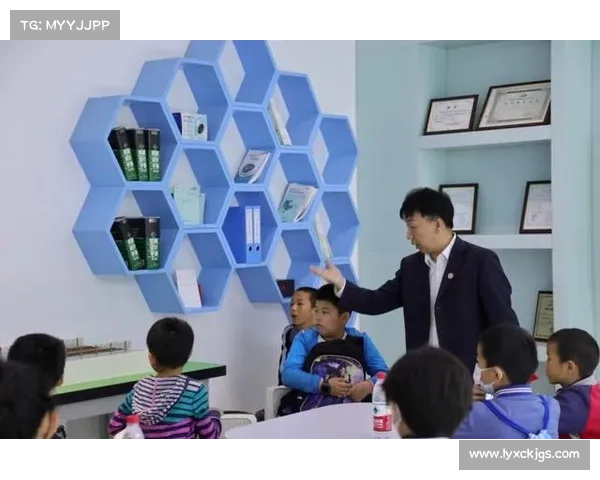 如何通过科学训练与心理调节提升小拳王的比赛表现与自信心